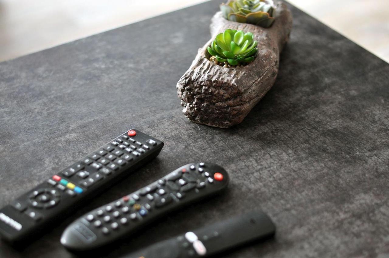 Q Apart Gold-Trzy Pokoje, Manufaktura, Klimatyzacja I Garaz Gratis, Tv Max, Fv, Gwarancja Zadowolenia Łódź Eksteriør billede